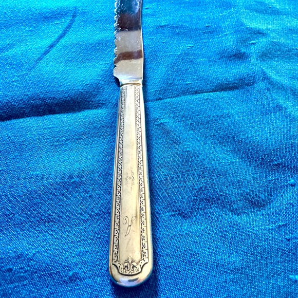 Wm A Rogers Silverplate Flatware BERKELEY Serrated Bread Knife 1929 "A" Monogram - Picture 6 of 9